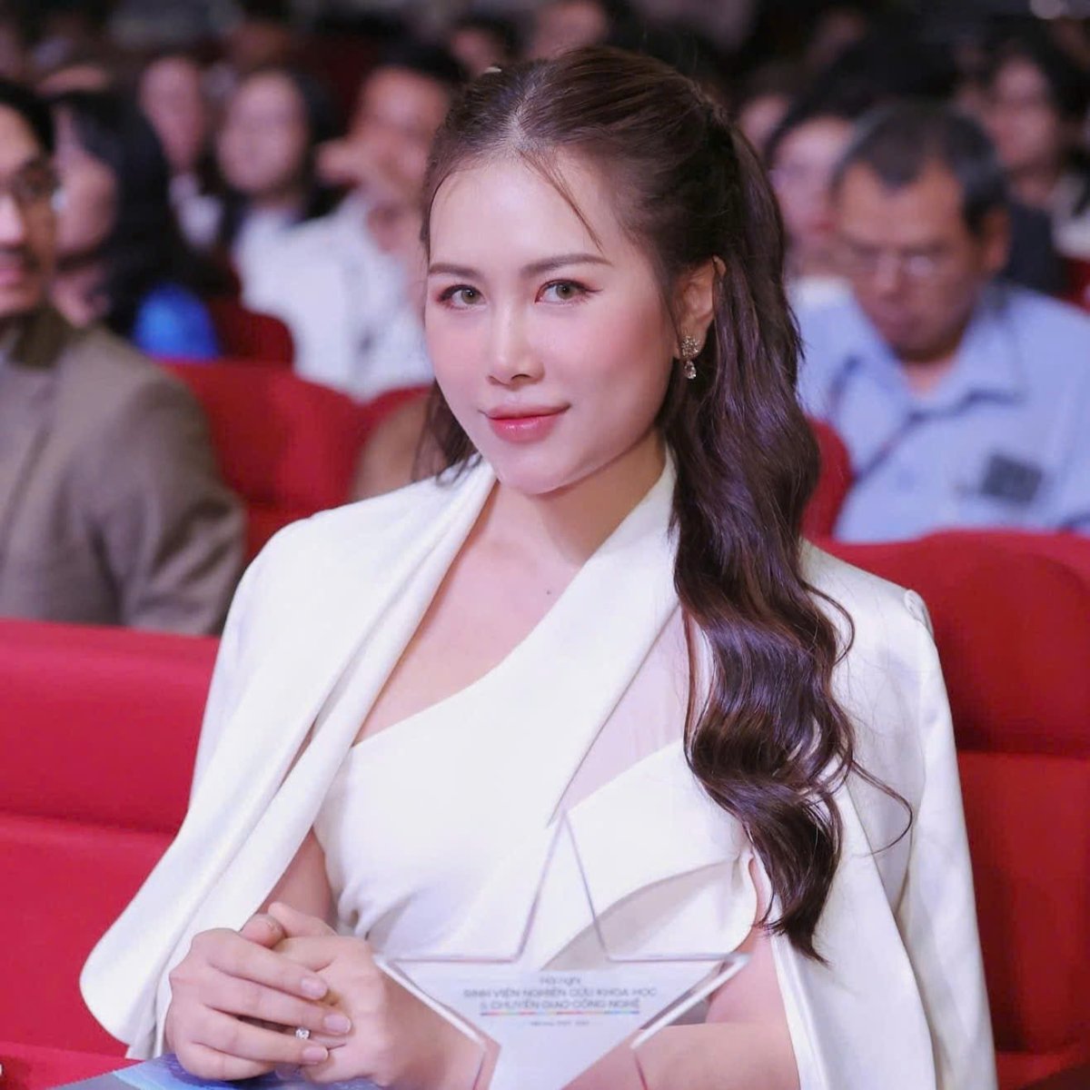 Bà Nguyễn Thị Thủy Tiên